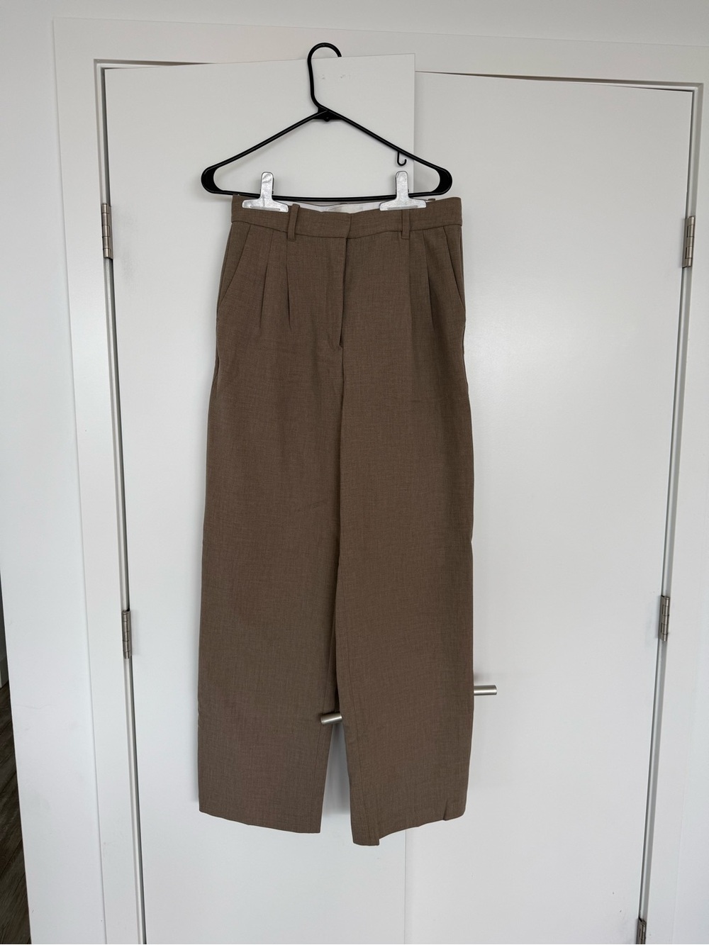 Wilfred Brown Pleated Straight-Leg Dress Pants